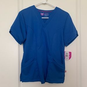 Urbane Ultimate scrub top